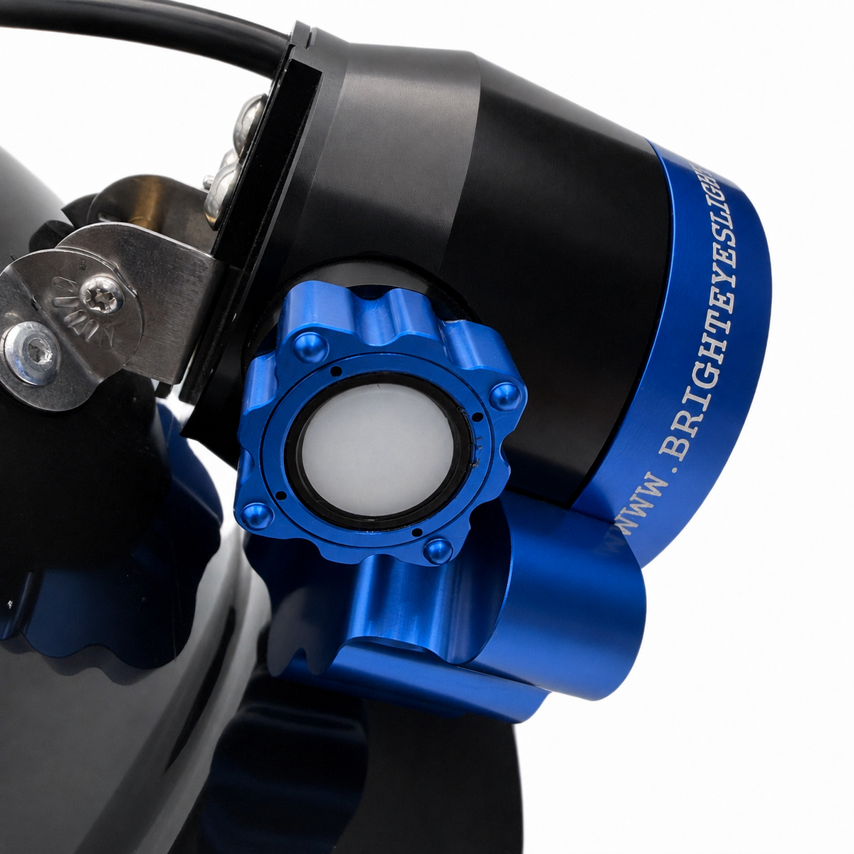 Bright Eyes Avenger Pro Belt Light