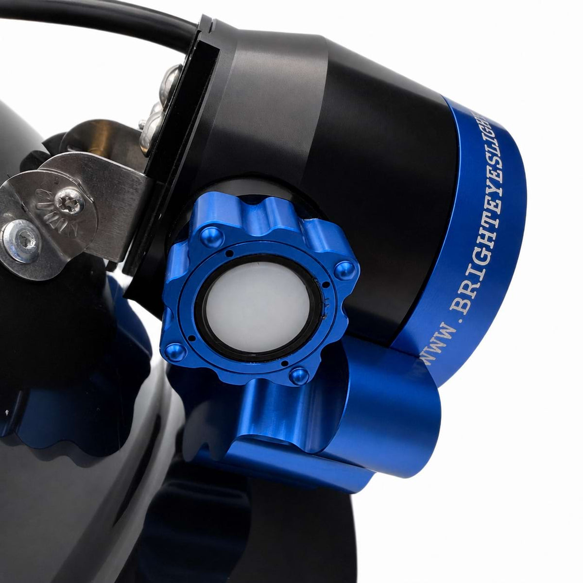 Bright Eyes Avenger Pro Cap Light